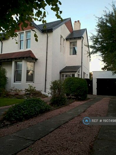 4 Bedroom Semi-Detached House To Rent In Giffnock, Glasgow, G46