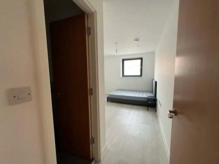 2 Bedroom Flat To Rent In Furness Quay, Salford, M50