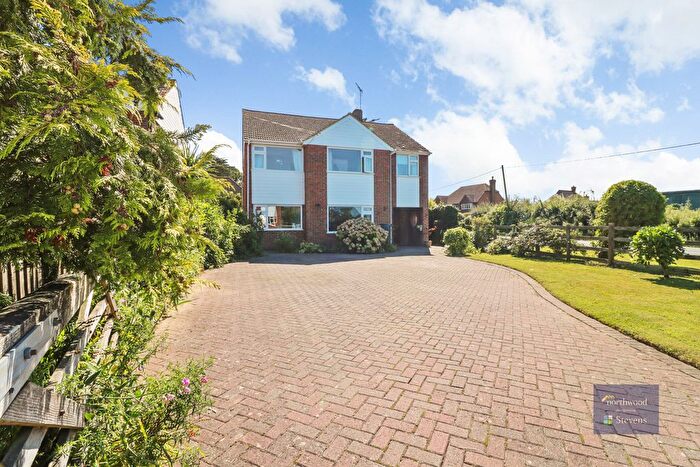 5 Bedroom Detached House For Sale In Coombelands, Wittersham, TN30