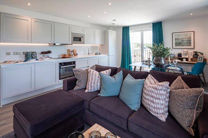 2 Bedroom Flat For Sale In " Bedroom Apartment" At Hepworth Place, Walthamstow, E17