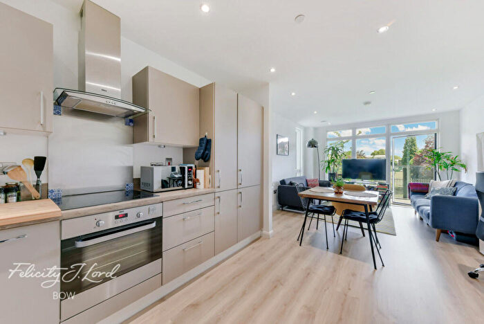 1 Bedroom Apartment For Sale In Madeira Street, London, E14