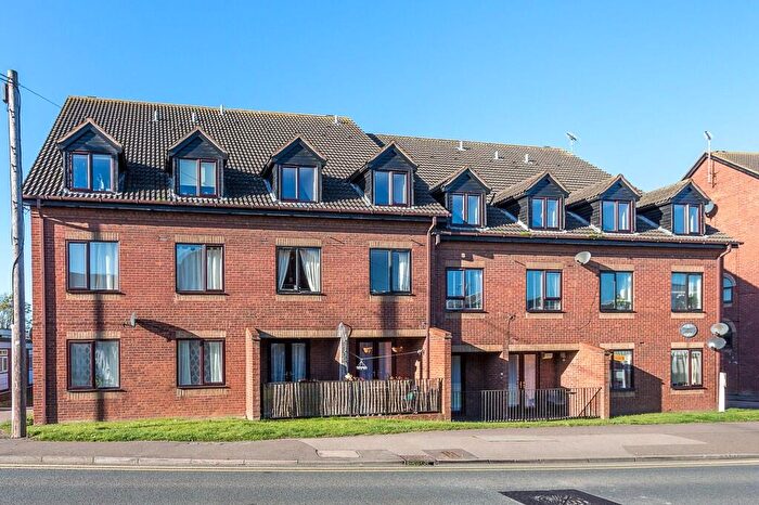 1 Bedroom Flat To Rent In Rectory Road, Rushden, NN10