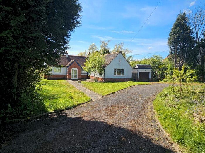 3 Bedroom Bungalow To Rent In Glen Rise, Great Glen, LE2