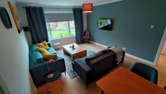 2 Bedroom Flat To Rent In Darroch Park, Cults, Aberdeen, AB15
