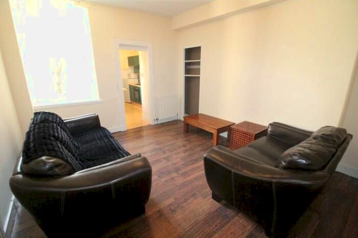 1 Bedroom Flat To Rent In Bon Accord Terrace, Aberdeen, AB11