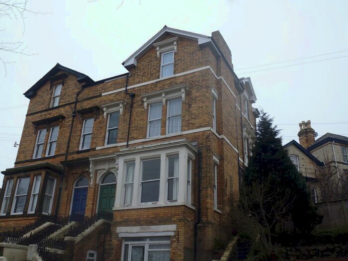 1 Bedroom Flat To Rent In Cromwell Parade, Scarborough, YO11