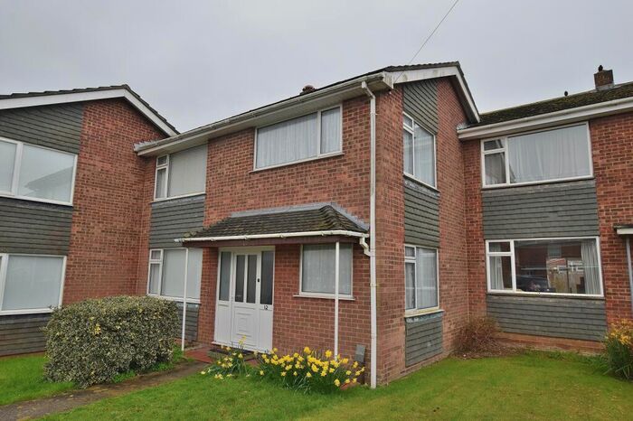 4 Bedroom Terraced House To Rent In Warwick Avenue, New Milton, Hampshire., BH25