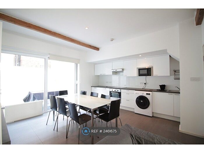 4 Bedroom Terraced House To Rent In Kings Terrace, London, NW1