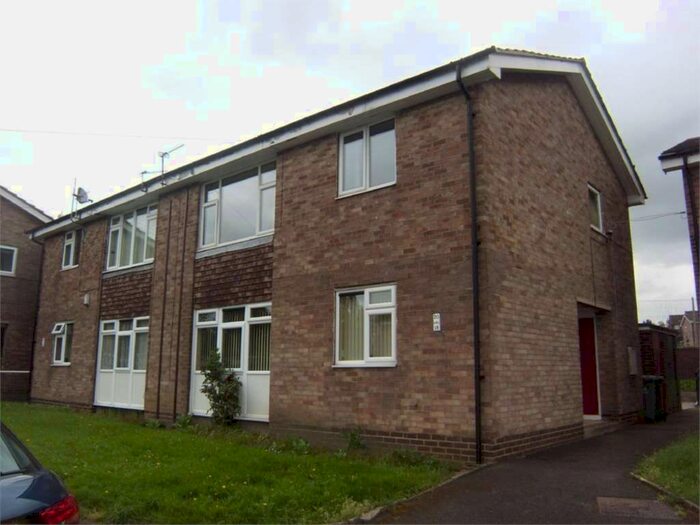 1 Bedroom Flat To Rent In Green Close, Dewsbury, WF13