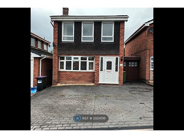 3 Bedroom Detached House To Rent In Poynton Road, Shrewsbury, SY4