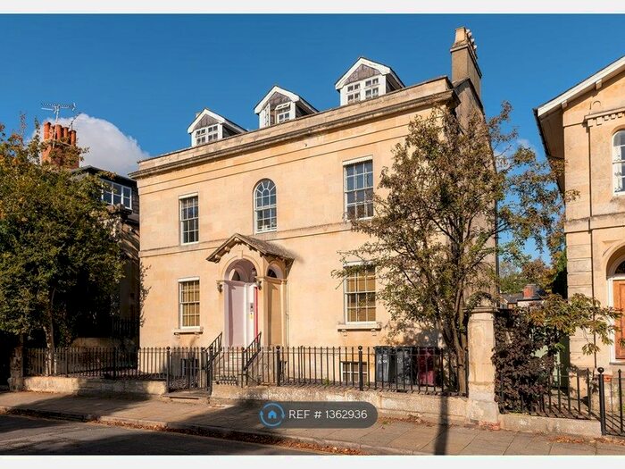 1 Bedroom Flat To Rent In Eldon Square, Reading, RG1