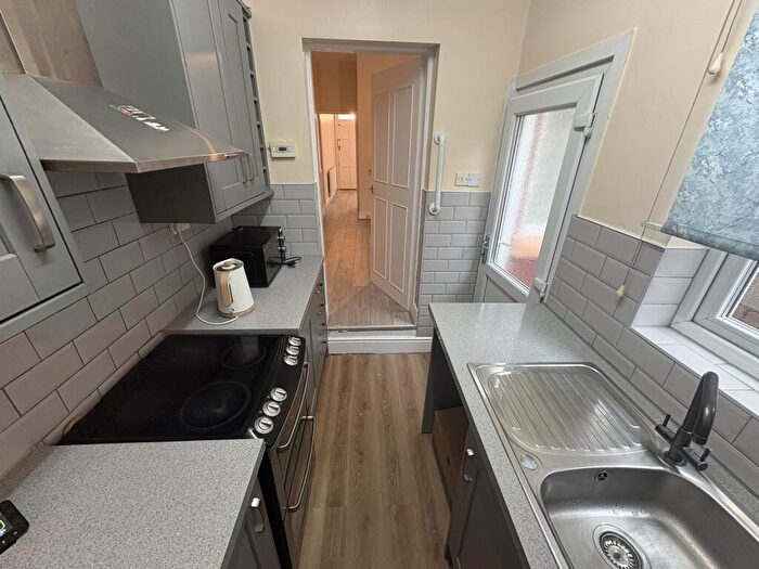 2 Bedroom Terraced House To Rent In Brixham Road, Edgbaston, B16