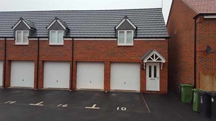 2 Bedroom Coach House To Rent In Logan Place, Kidderminster, Worcestershire, DY11