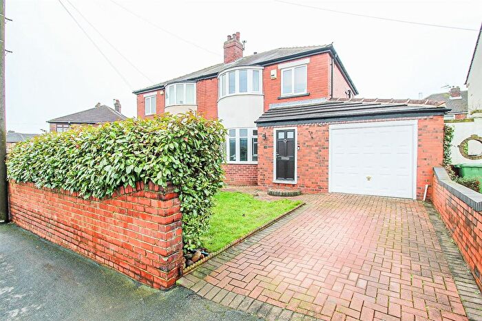 3 Bedroom Semi Detached House For Sale In Carr Gate Drive, Carr Gate, Wakefield, WF2