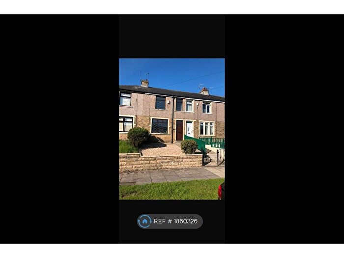 3 Bedroom Terraced House To Rent In Carr Bottom Road, Bradford, BD5