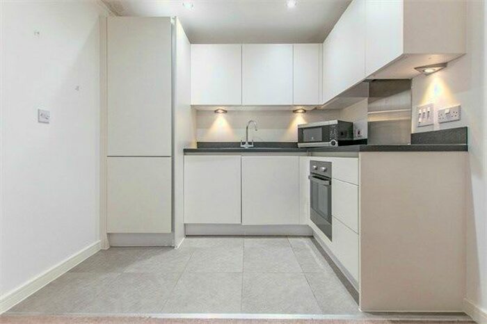 Studio To Rent In Ferry Court, Cardiff, CF11