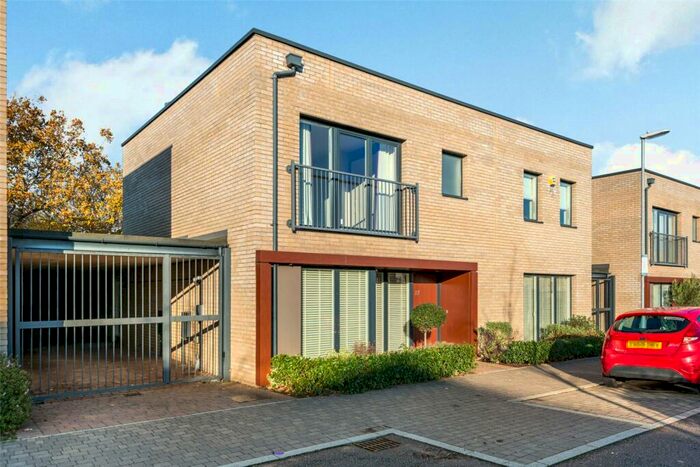 4 Bedroom Detached House To Rent In Vicarage Way, Trumpington, Cambridge, CB2