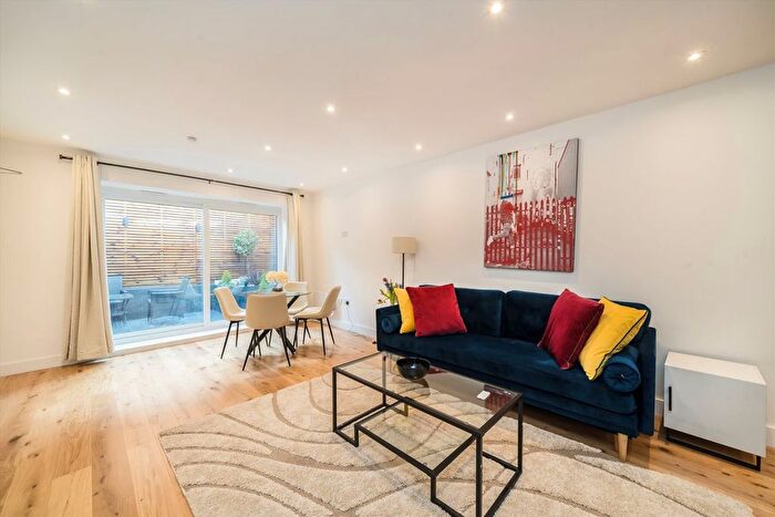 1 Bedroom Flat To Rent In Uxbridge Road, Ealing, W13