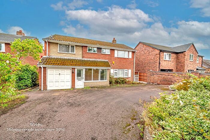 4 Bedroom Detached House For Sale In Longford Road, Cannock, WS11