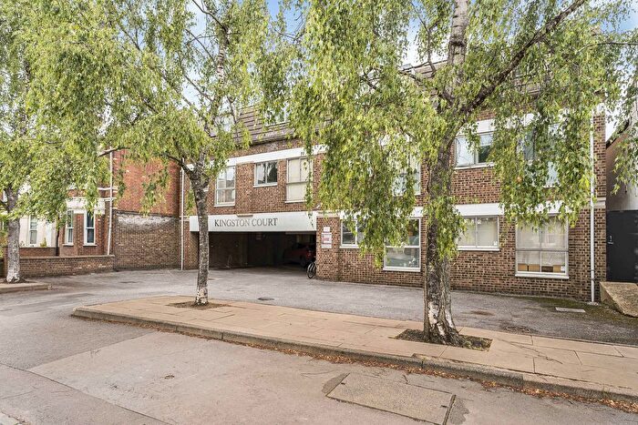 1 Bedroom Flat For Sale In Walton Street, Oxford, OX2