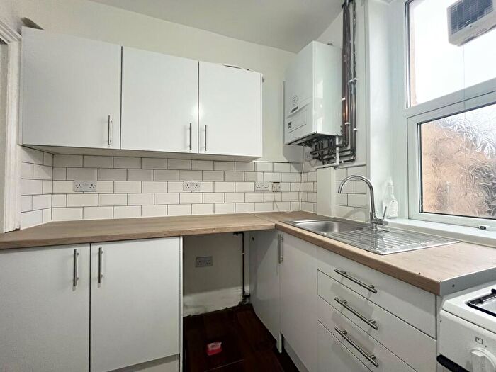 2 Bedroom Terraced House To Rent In Chelsea Street, Keighley, BD21