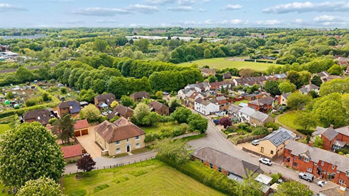 5 Bedroom Character Property For Sale In Bradwell Manor Farm House, Bradwell Village, Milton Keynes, MK13