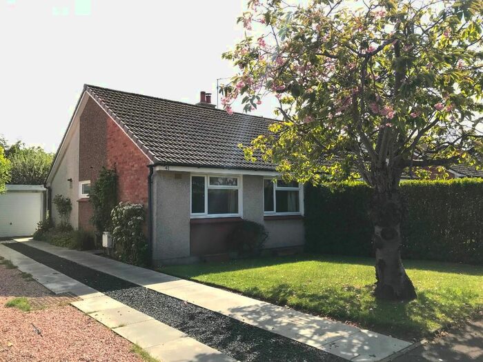 2 Bedroom Bungalow To Rent In Lawmill Gardens, St Andrews, Fife, KY16