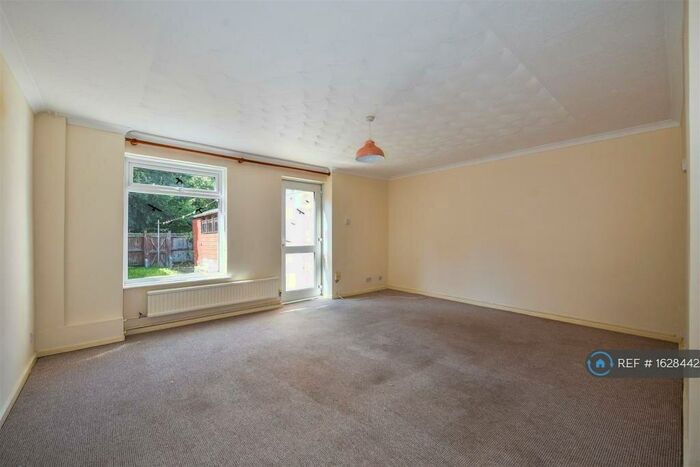 3 Bedroom Terraced House To Rent In Galahad Close, Andover, SP10