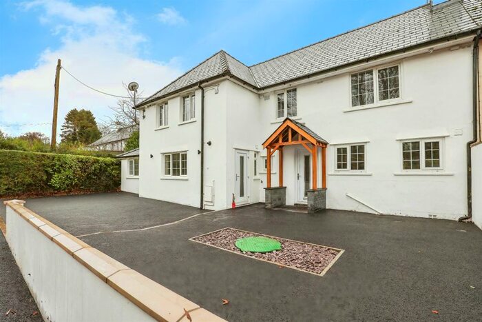 4 Bedroom Semi-Detached House For Sale In Tair Onen, Cowbridge, CF71