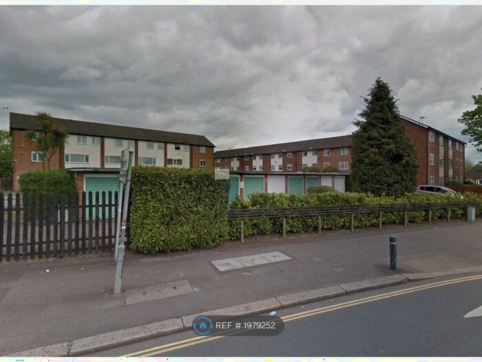 2 Bedroom Flat To Rent In Jersey Road, Hounslow, TW3