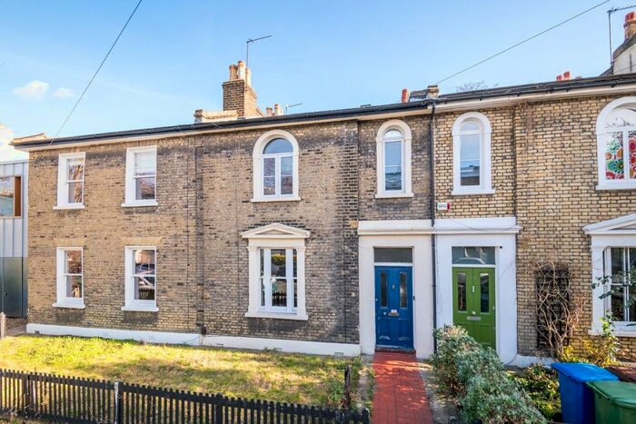 3 Bedroom Terraced House To Rent In Kings Grove, Peckham, London, SE15