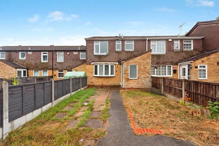 2 Bedroom Terraced House For Sale In Glenroyde, Birmingham, West Midlands, B38