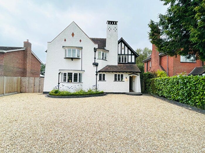 5 Bedroom Detached House To Rent In St Bernards Road, Solihull, B92
