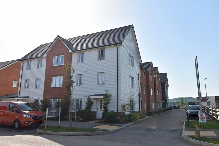 2 Bedroom Flat For Sale In Maycock Place, Hythe, CT21