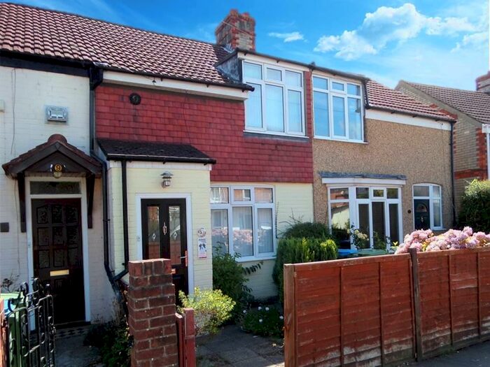 2 Bedroom Terraced House To Rent In Crescent Road, Fareham, PO16