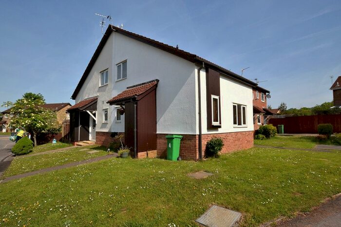 1 Bedroom Semi-Detached House To Rent In Whiteacre Close, Thornhill, Cardiff., CF14