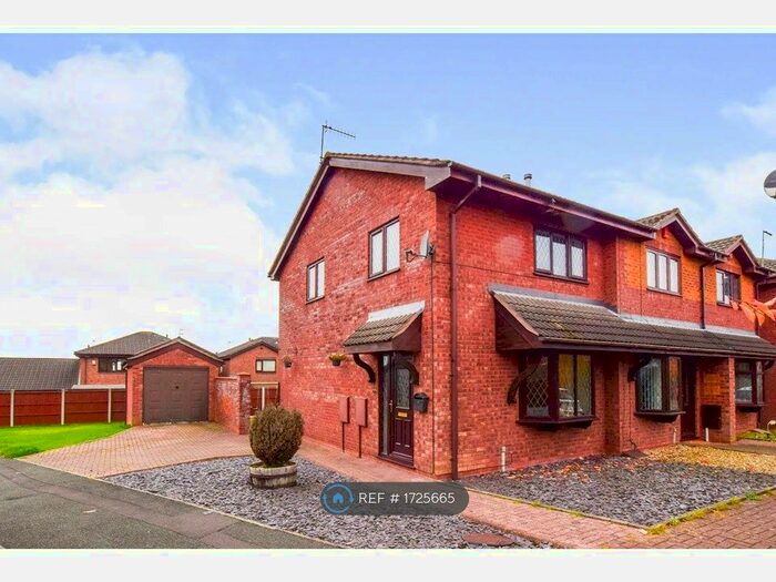 3 Bedroom Semi-Detached House To Rent In Vienna Way, Stoke On Trent, ST3