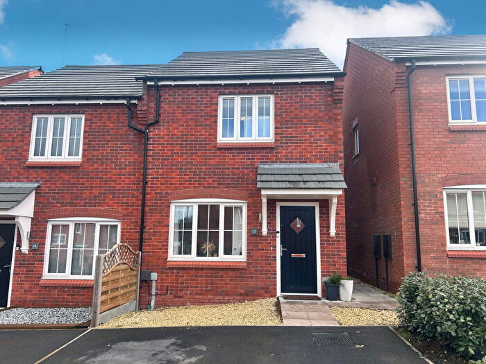 2 Bedroom Semi-Detached House For Sale In Holden Drive, Swadlincote, DE11