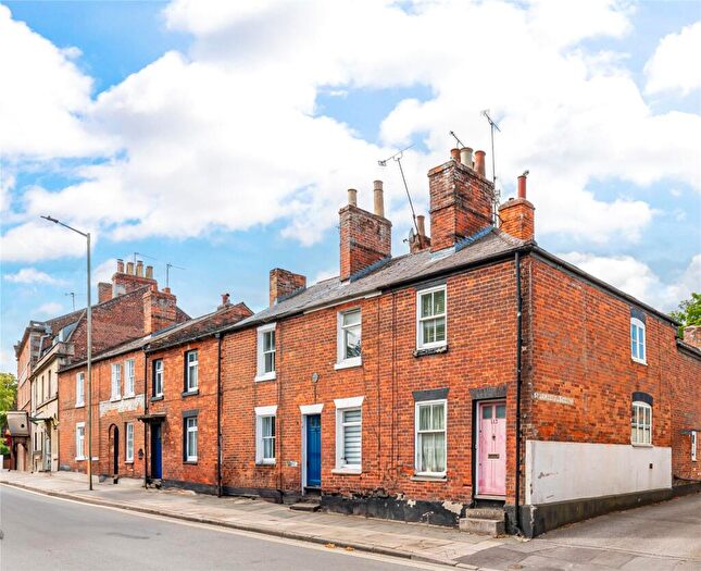 3 Bedroom End Of Terrace House For Sale In Southbroom Road, Devizes, Wiltshire, SN10