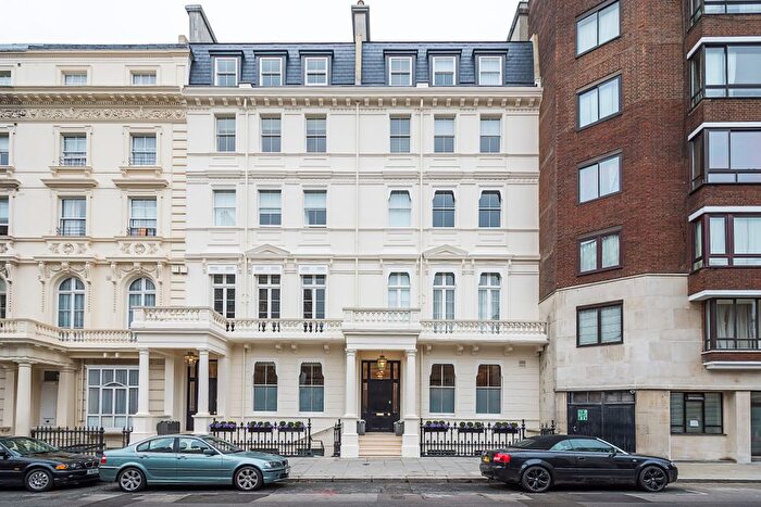 2 Bedroom Flat For Sale In Inverness Terrace, London, W2