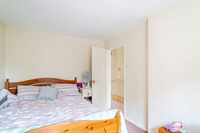 3 Bedroom End Terrace House For Sale In Bramhall Rise, Northampton, Northamptonshire, NN5