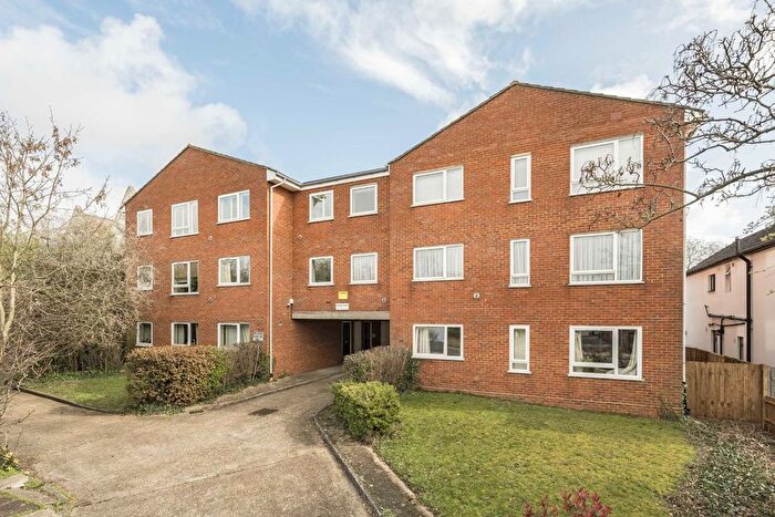1 Bedroom Flat To Rent In Grand Drive, West Wimbledon, SW20