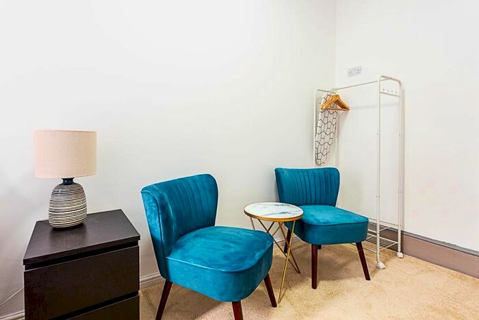 Studio To Rent In Bond Street, Ealing, W5 - Photo 2