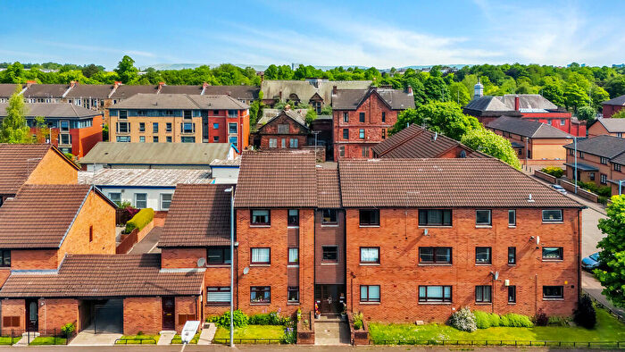 2 Bedroom Flat For Sale In Dumbarton Road, Whiteinch, G14