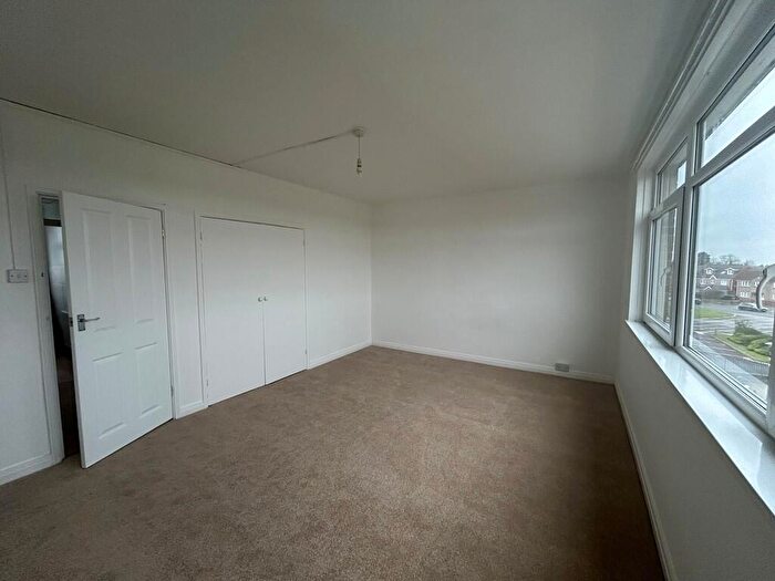 2 Bedroom Apartment To Rent In North Parade, Yate, BS37
