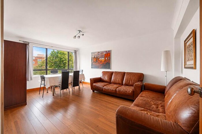 3 Bedroom Flat To Rent In Fairfax Road, Denham Court, NW6
