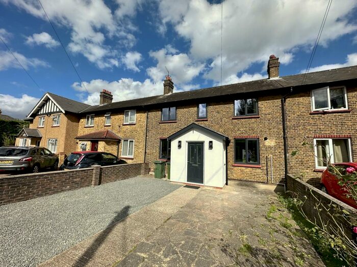 3 Bedroom House To Rent In Eltham Green Road, Eltham, SE9