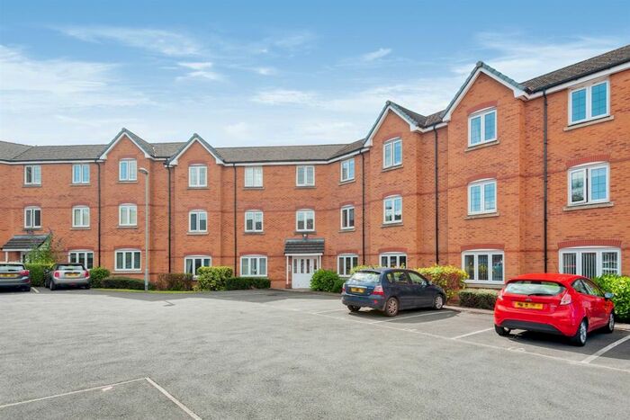 2 Bedroom Flat To Rent In Mere View, Helsby, Frodsham, WA6