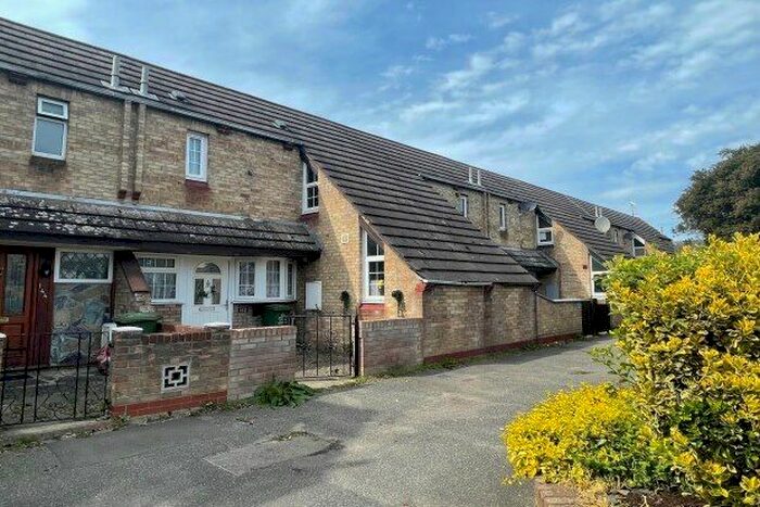 3 Bedroom Property To Rent In Wickford Place, Basildon, SS13