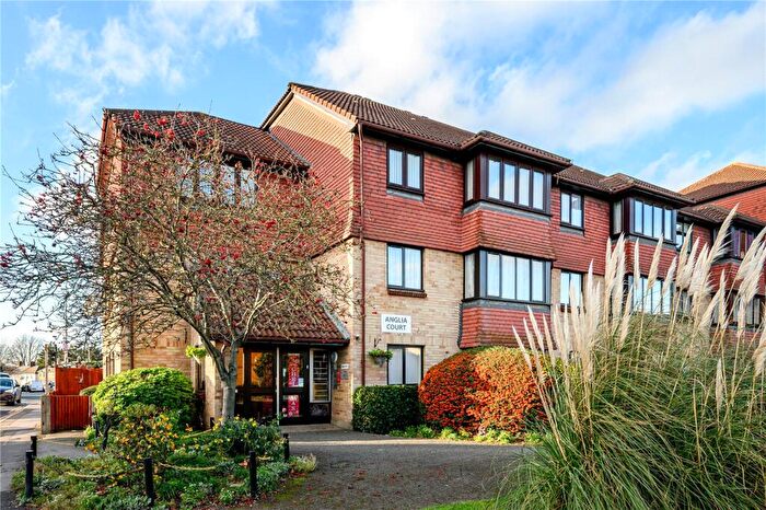 1 Bedroom Retirement Property For Sale In Anglia Court, Spring Close, Dagenham, RM8